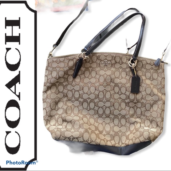 Like new Authentic Coach Bag - Picture 1 of 4